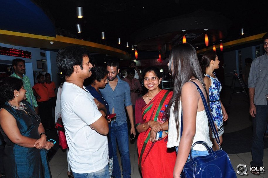 Celebrities-at-Dikkulu-Choodaku-Ramayya-Movie-Premiere-Show